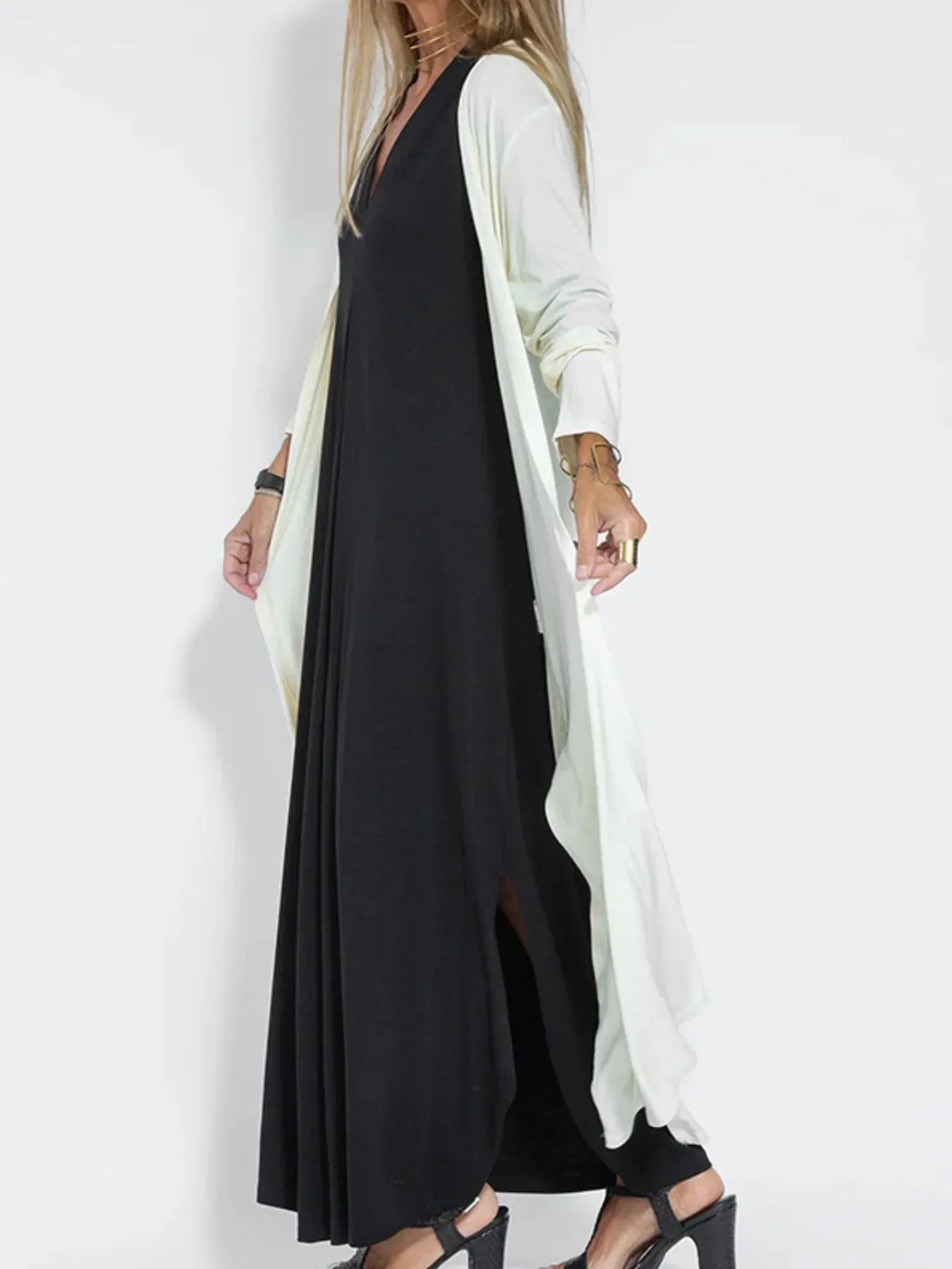 V-Ausschnitt ärmelloses Maxikleid mit Schlitz in Übergröße