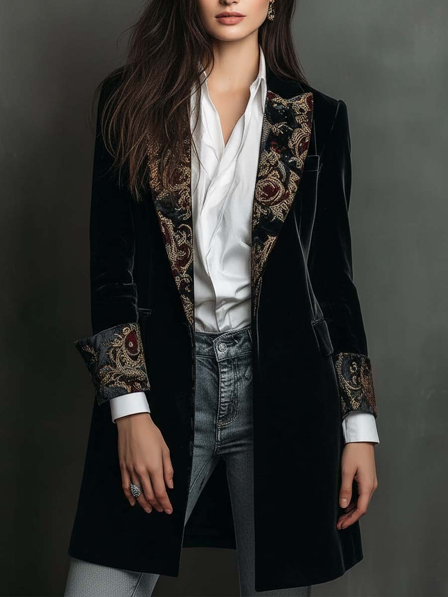 Blazer Slim-Fit Preto com Padrão Barroco e Lapela para Mulher