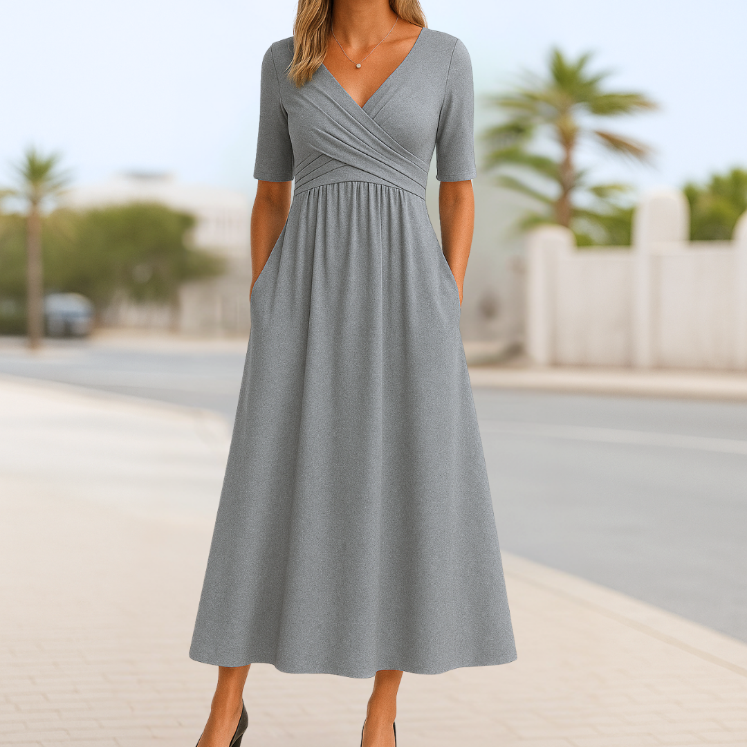 Monique™ | Kurzärmeliges gekreuztes Kleid