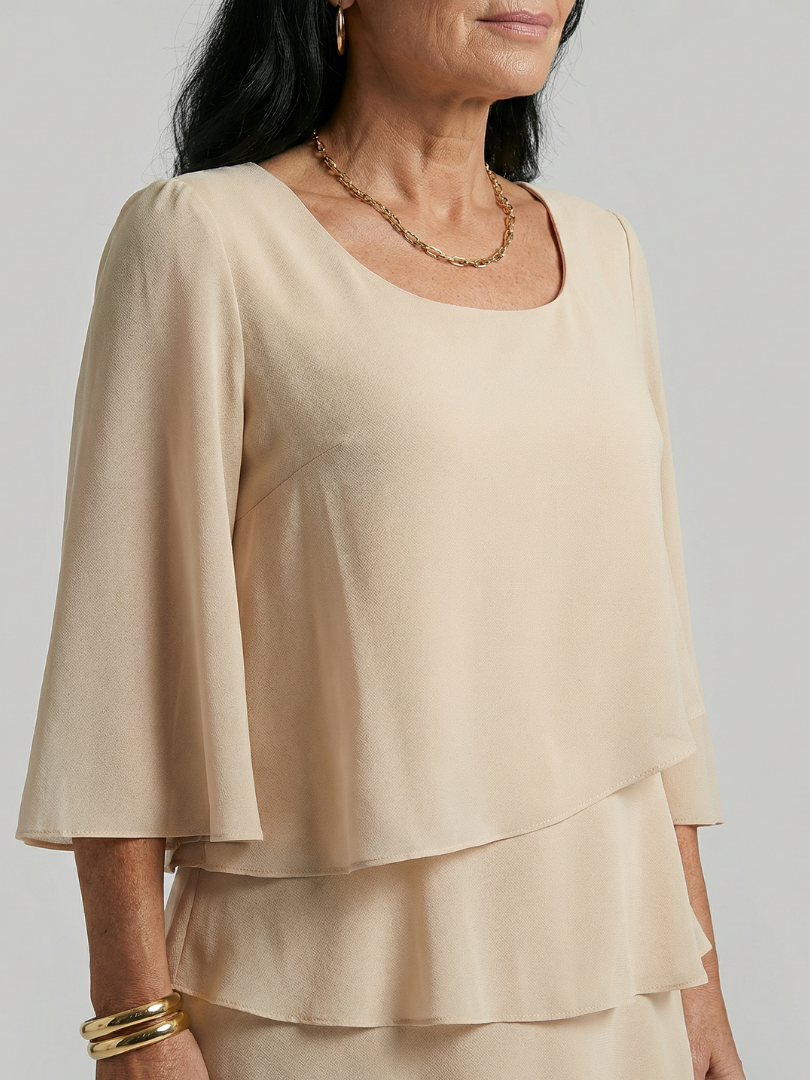 Works | Kleid mit Ärmeln in Lagen bis zum Knie