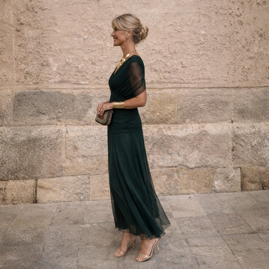 Mikaela | Vestido Longo com Decote Off-Shoulder