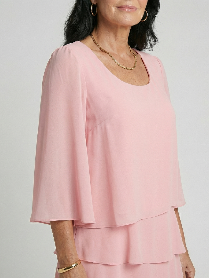 Works | Kleid mit Ärmeln in Lagen bis zum Knie