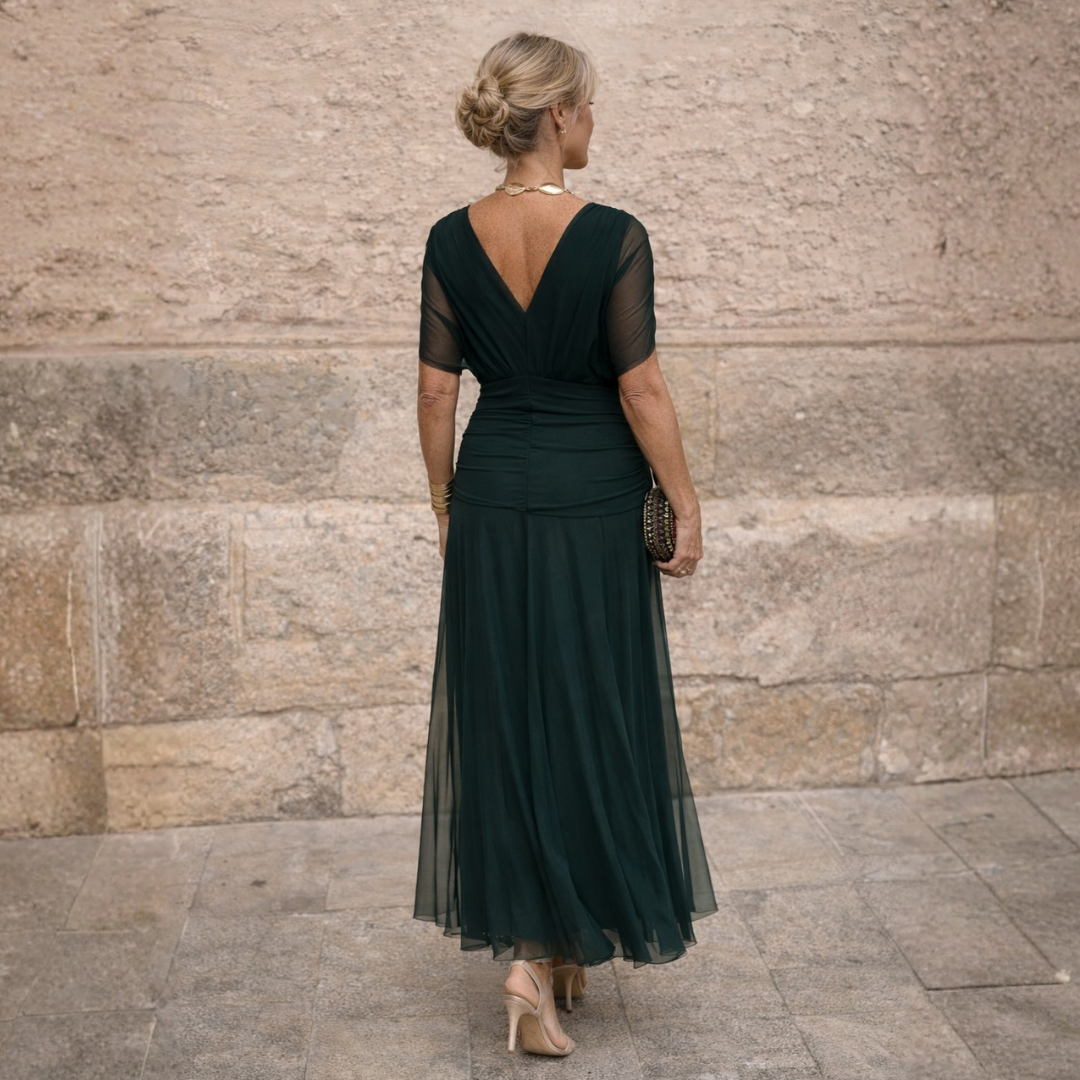 Mikaela | Vestido Longo com Decote Off-Shoulder