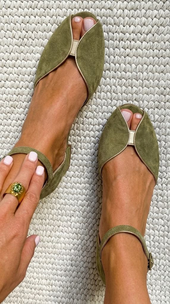 Olivia | Sandálias elegantes em verde salva