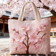 Blossom Serenity | Handgefertigte gesteppte Tragetasche