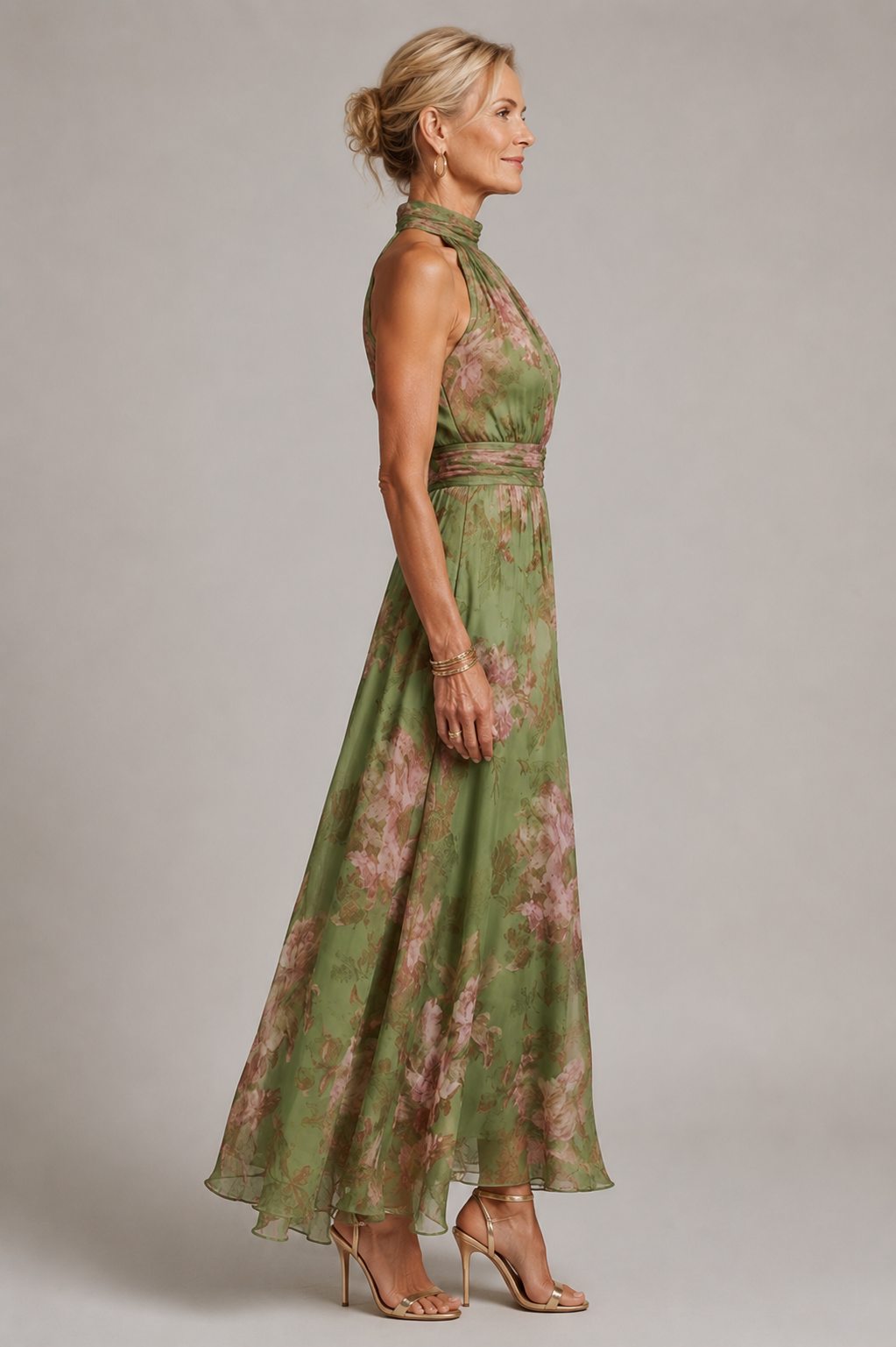 Julie | Vestido Florido com Decote Halter
