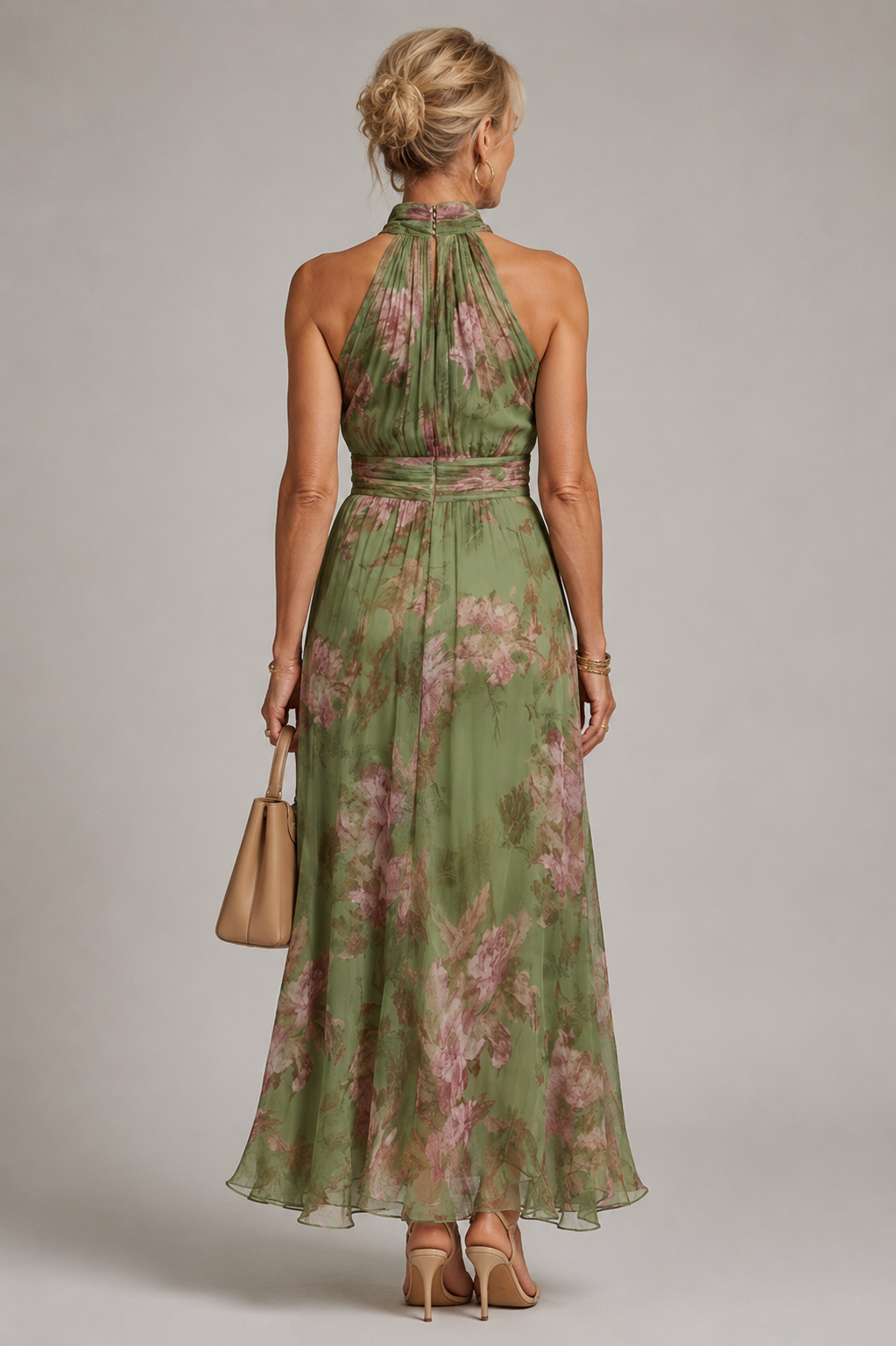 Julie | Vestido Florido com Decote Halter