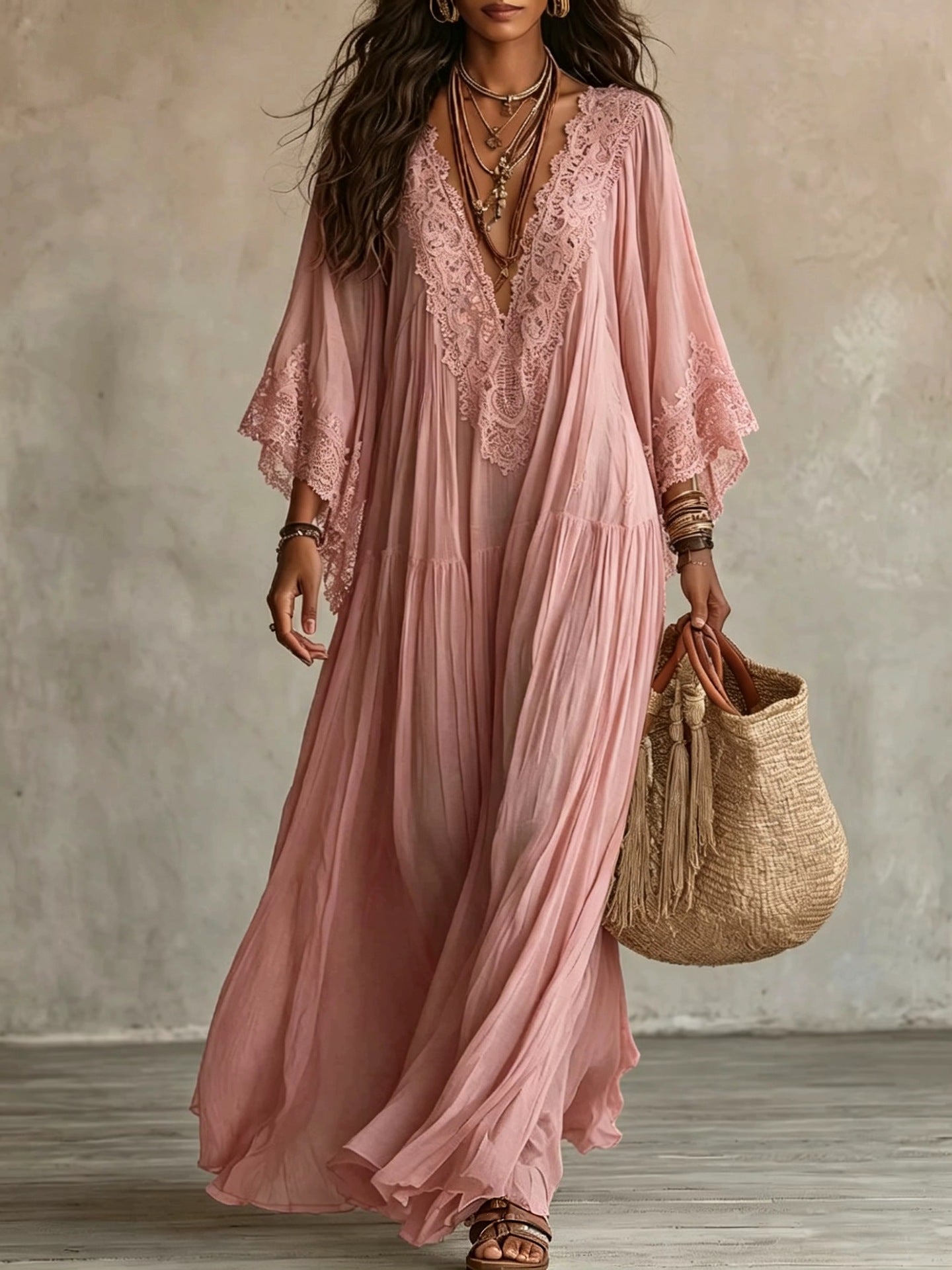 Ambra | Vestido maxi preto com decote em V e mangas de morcego
