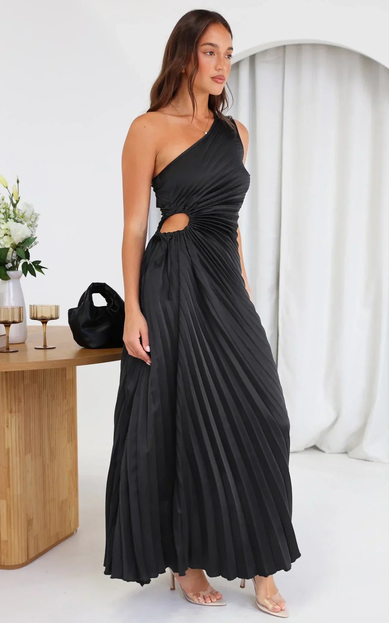 Sylviana - Ein-Schulter Plissiertes Midi-Kleid