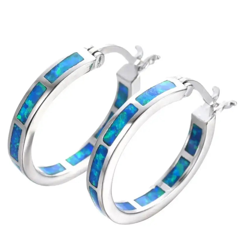Brincos chic circulares com opala de fogo azul