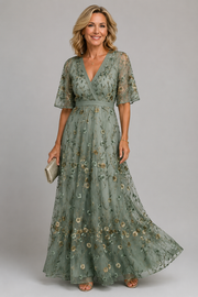Solenne | Vestido Midi Florido com Decote Halter