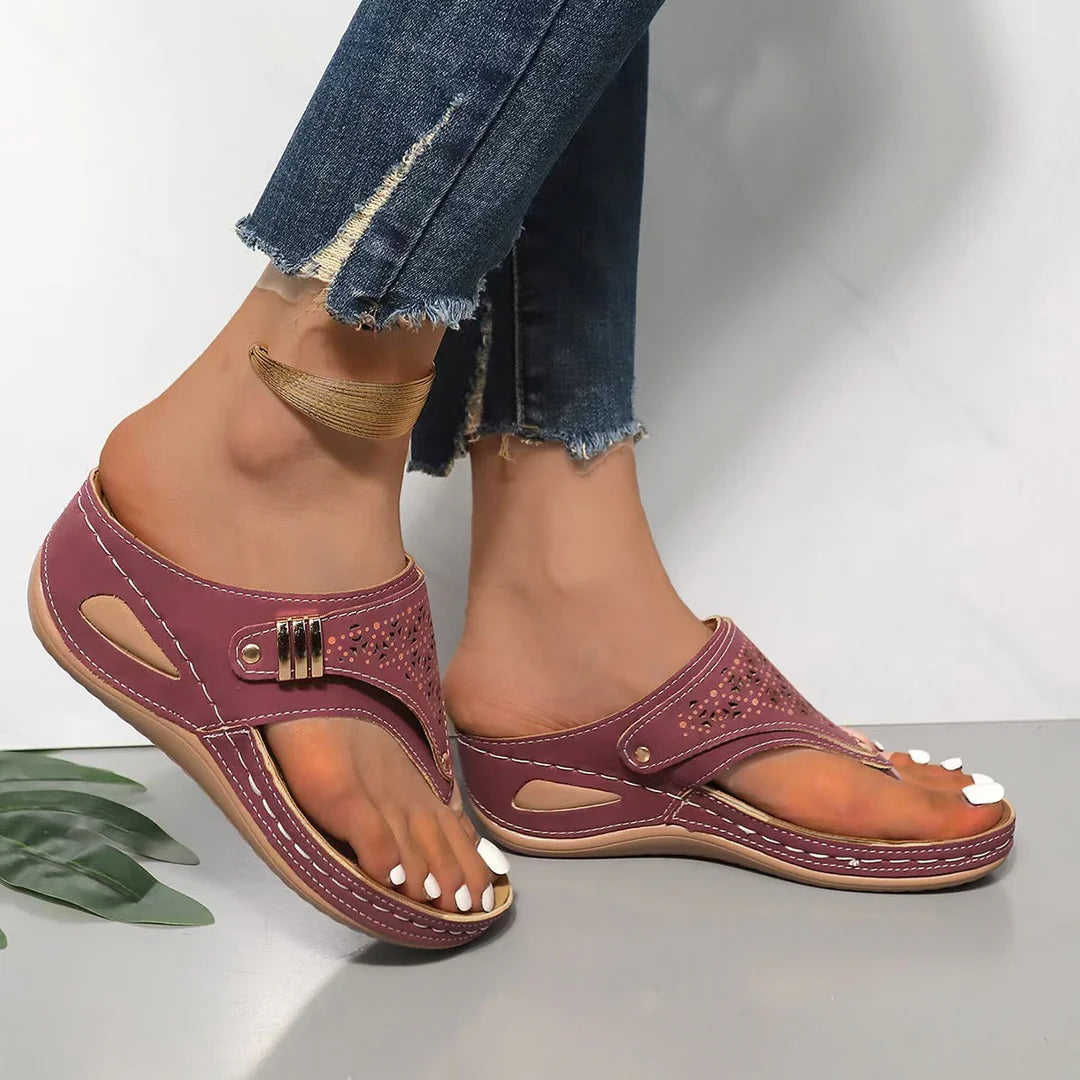 Lia - Komfortable & stützende Keilsandalen