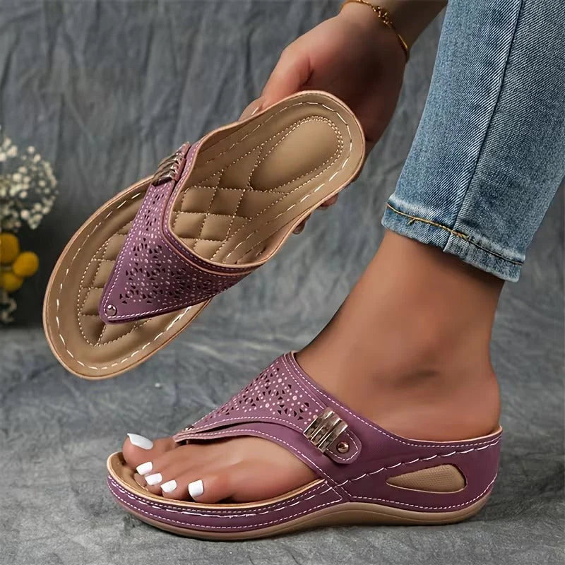 Lia - Komfortable & stützende Keilsandalen