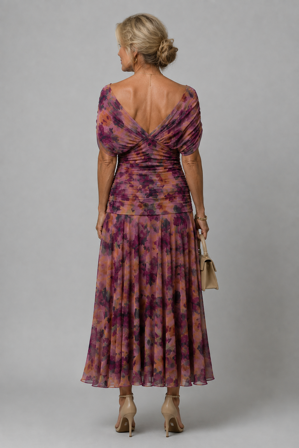 Ariane | Vestido Midi Drapeado de Ombros Descobertos