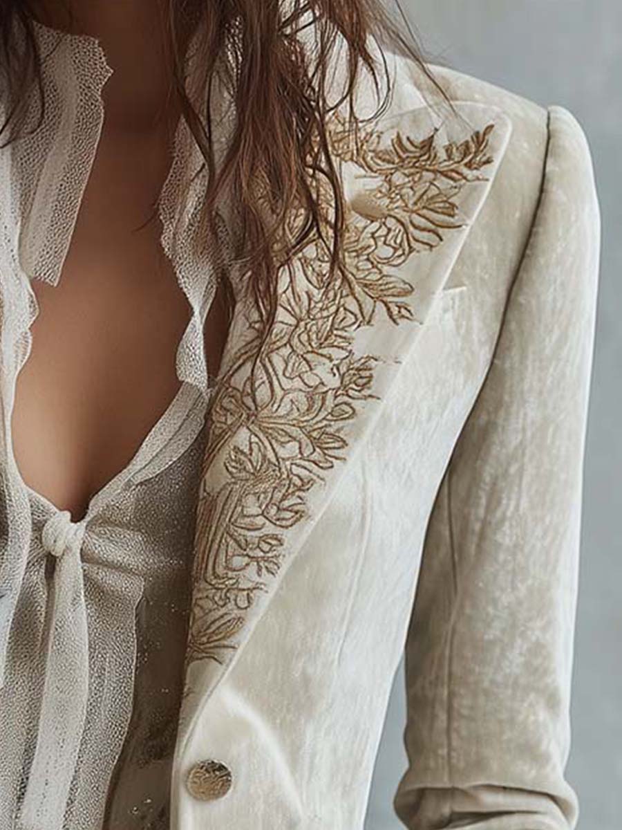 Blazer Entalhado em Marfim com Bordado para Mulher