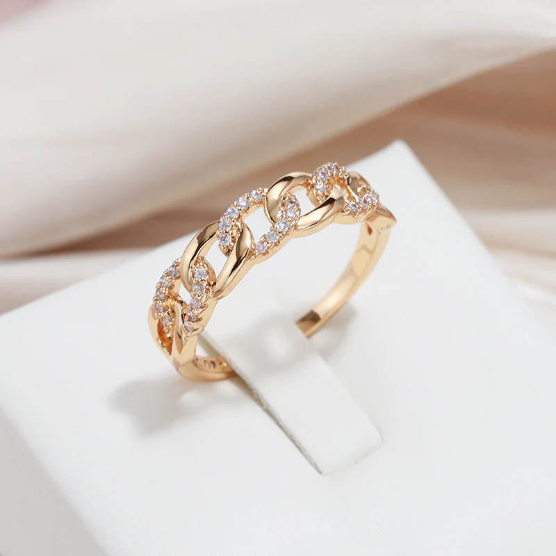 Anel dourado "Malha Chic"