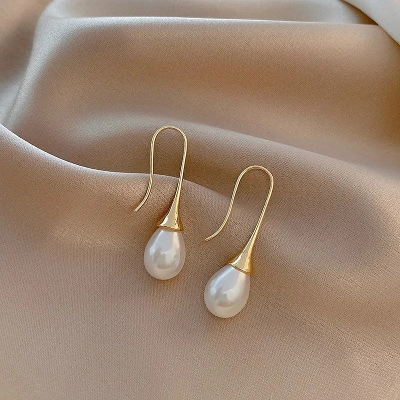 Brincos clássicos com pérolas Helena