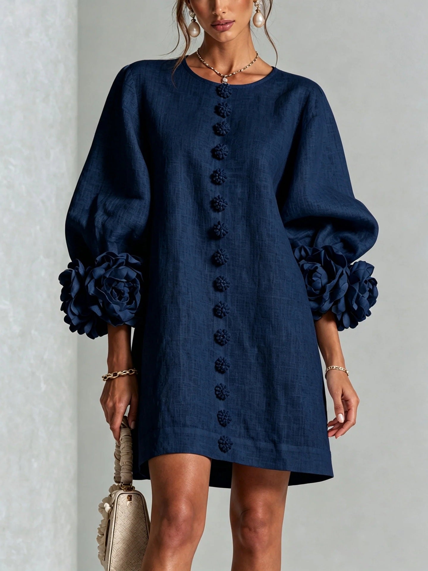 Vestido Floral com Mangas Balão e Decote Redondo