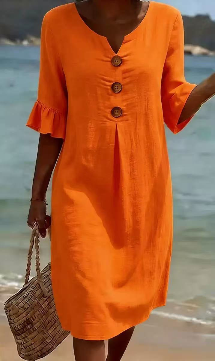 Ladia | Kleid mit V-Ausschnitt, großen Knöpfen und Volant