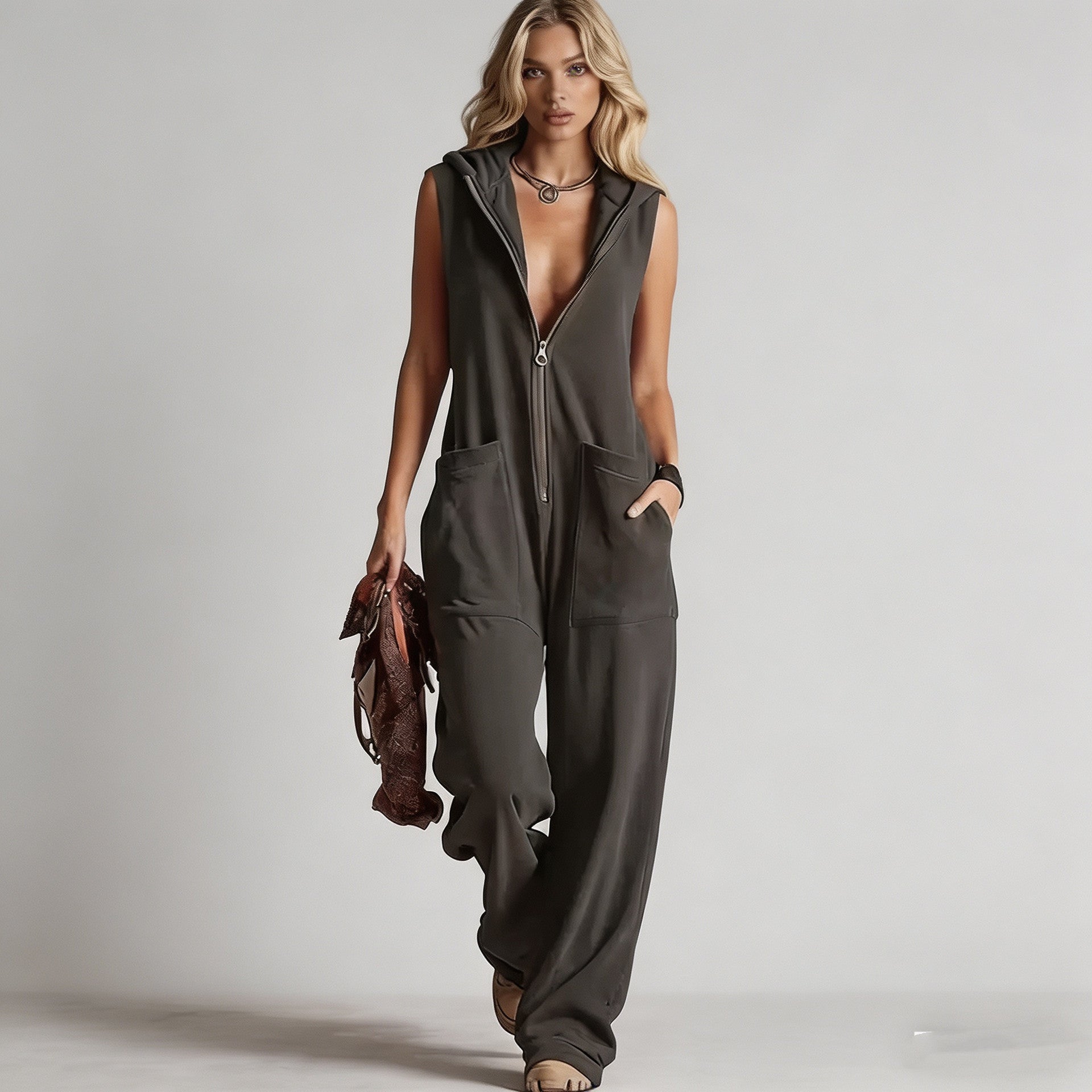 Vintage Jumpsuit mit Kapuze und V-Ausschnitt